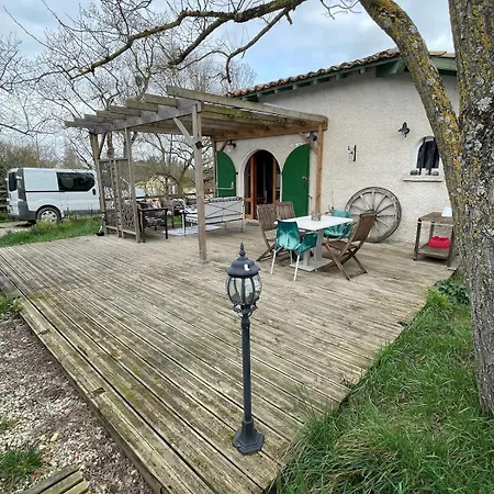 Charming House With Garden Terrace And Barbecue Tatil Evi