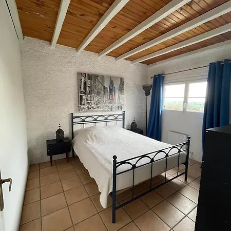 Сasa de vacaciones Charming House With Garden Terrace And Barbecue