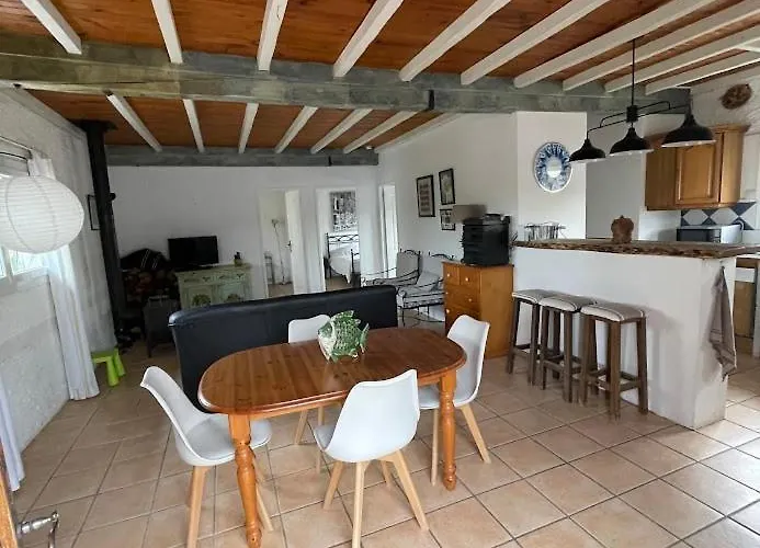 別荘 Charming House With Garden Terrace And Barbecue